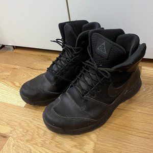 Nike ACG Black rain snow boots Mens 9.5 used